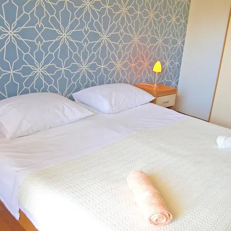 Rina Appartamento Primošten