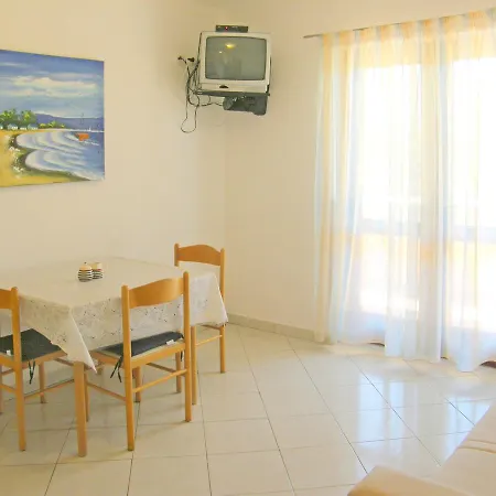 Appartement Rina *
