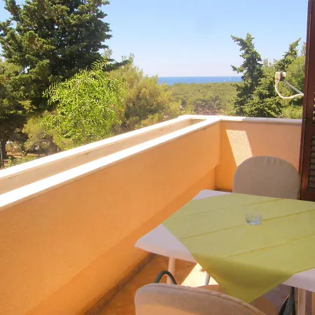 Rina Apartment Primosten